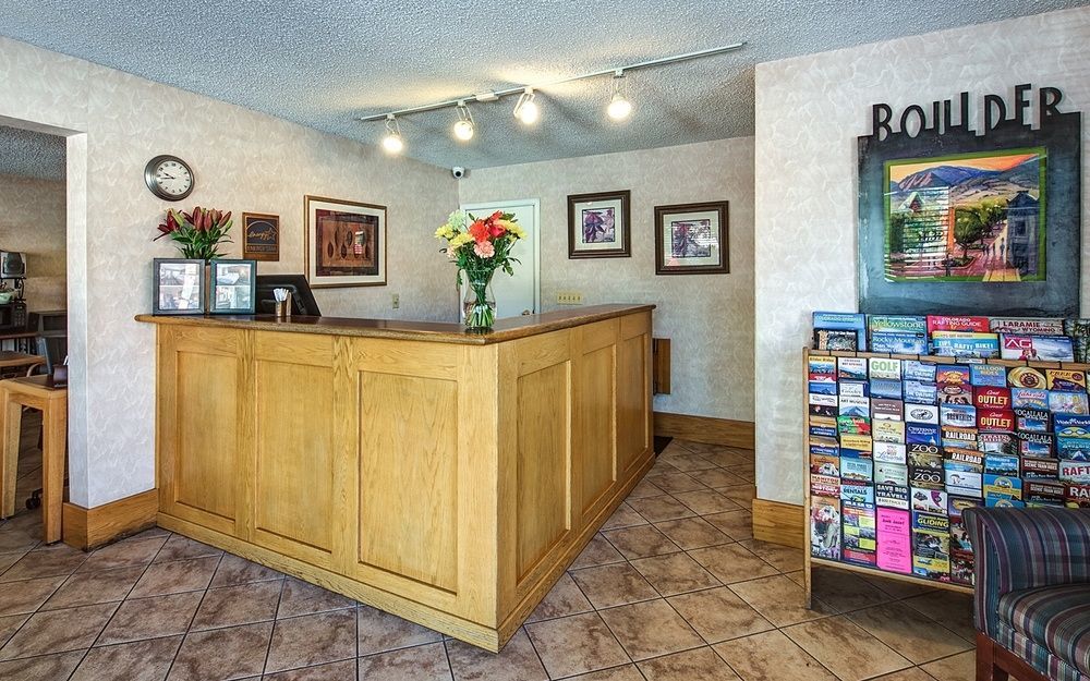 Boulder University Inn ภายนอก รูปภาพ