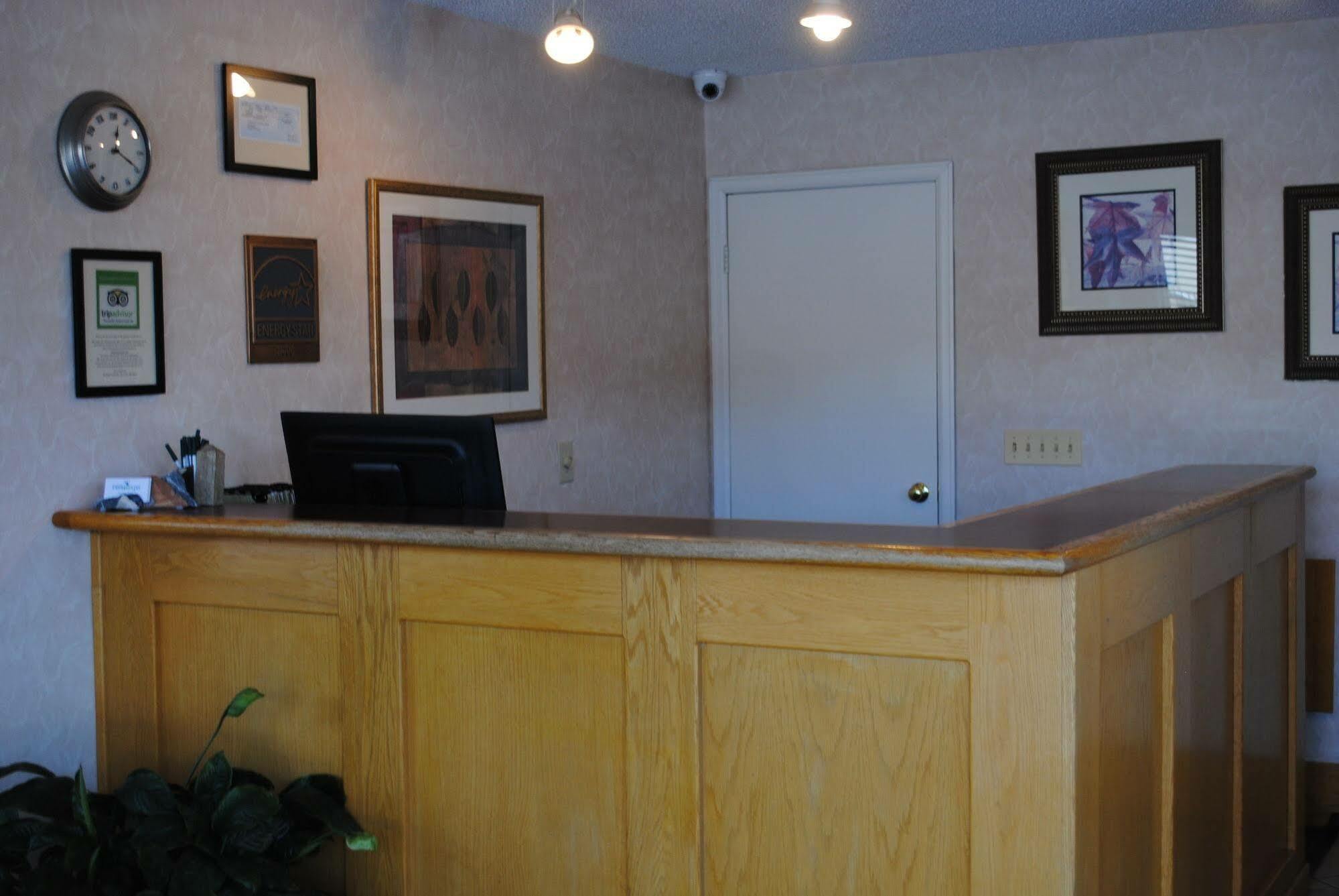 Boulder University Inn ภายนอก รูปภาพ
